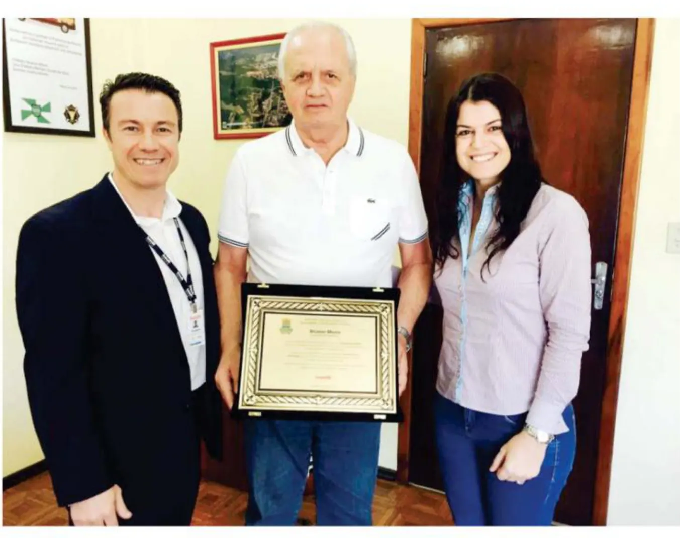 Prefeito Nicanor é homenageado por empresa