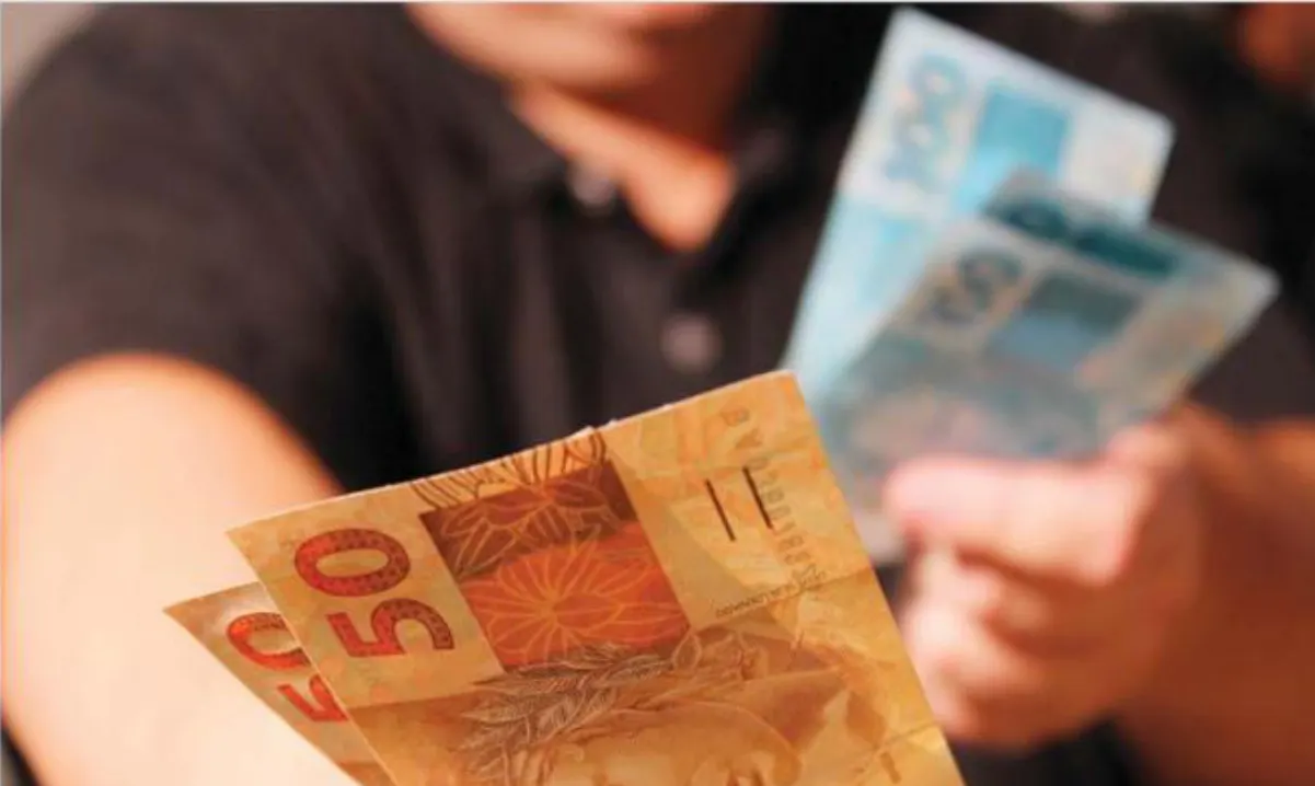 Pagamento do 13o vai movimentar R$ 200 bi