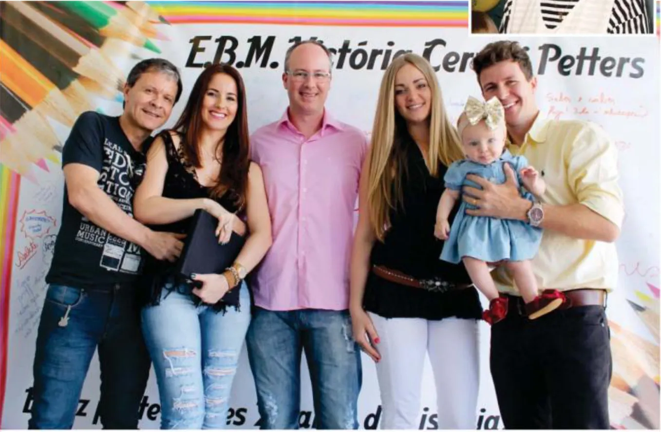 Família de Eli T. Coelho Stahnke recebe homenagem no Jubileu de Prata da Escola Municipal Victória