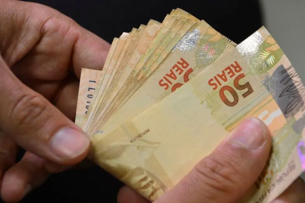 Teto do seguro-desemprego sobe para R$ 2.518,65 após reajuste