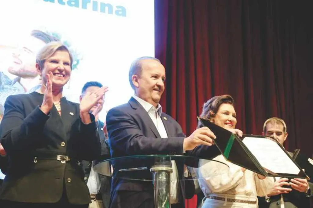 Ascurra é contemplada com 12 casas pelo programa Casa Catarina