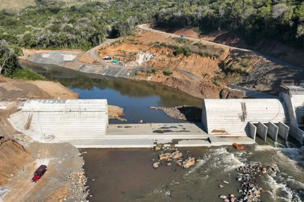 Governo de Santa Catarina destrava investimentos históricos no setor de energia