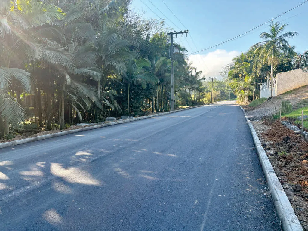 Mais de 6,8 mil metros de asfalto