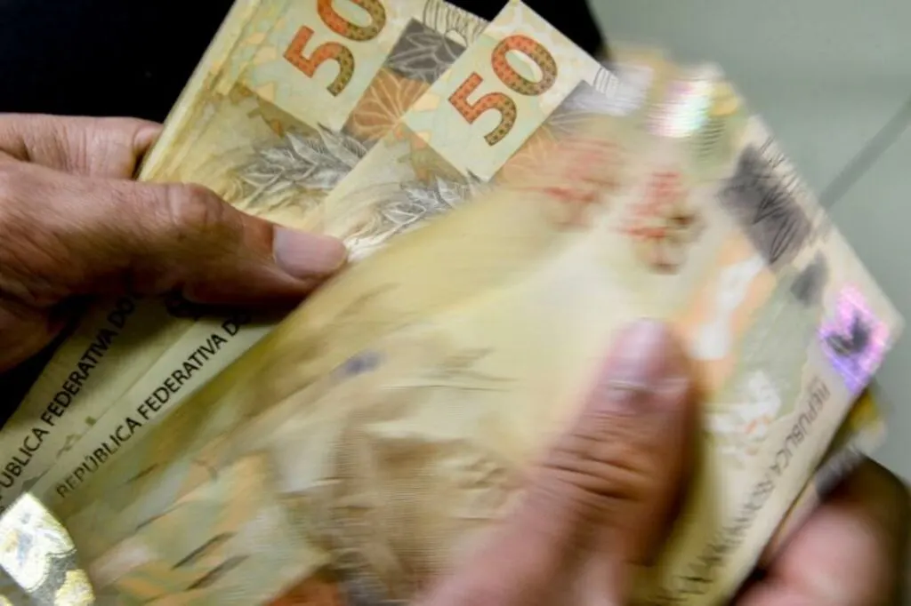 Mercado reduz previsão da inflação para 3,99% este ano