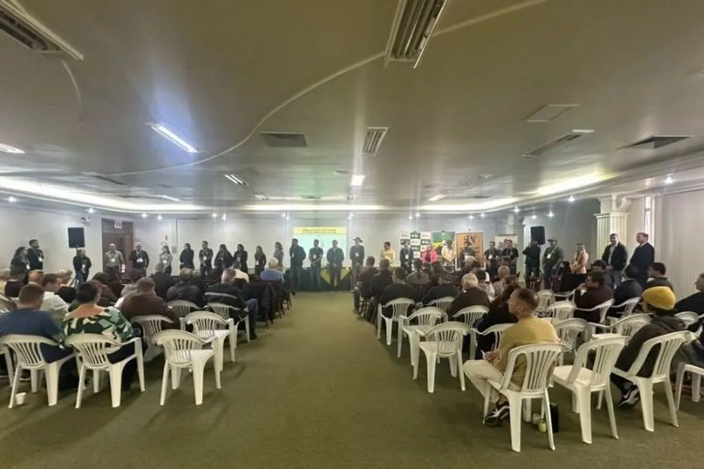 Seminário da Assistência Técnica e Gerencial debate sustentabilidade e inovação na apicultura catarinense