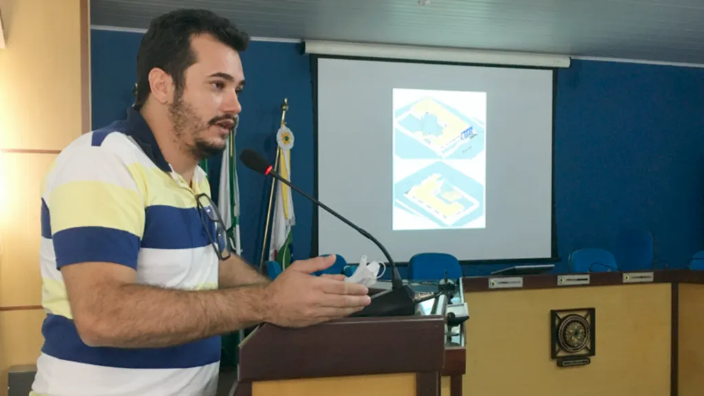 Marcelo apresenta ações municipais em live