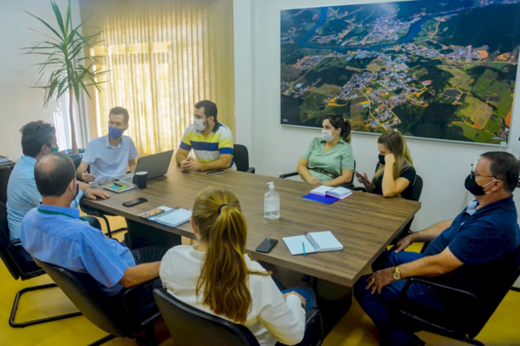 Apiúna, Ascurra e Rodeio se reúnem para debater ações de combate a pandemia