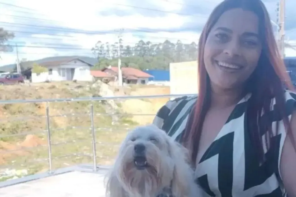 Mulher assassinada a facadas ao defender amiga em briga de casal pós-Réveillon em SC