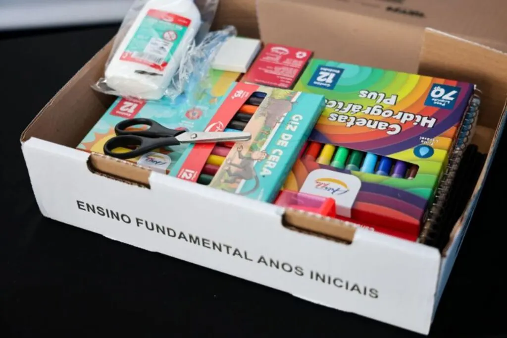 Todos os estudantes da rede estadual de ensino receberão kits completos de material escolar para o ano letivo de 2026