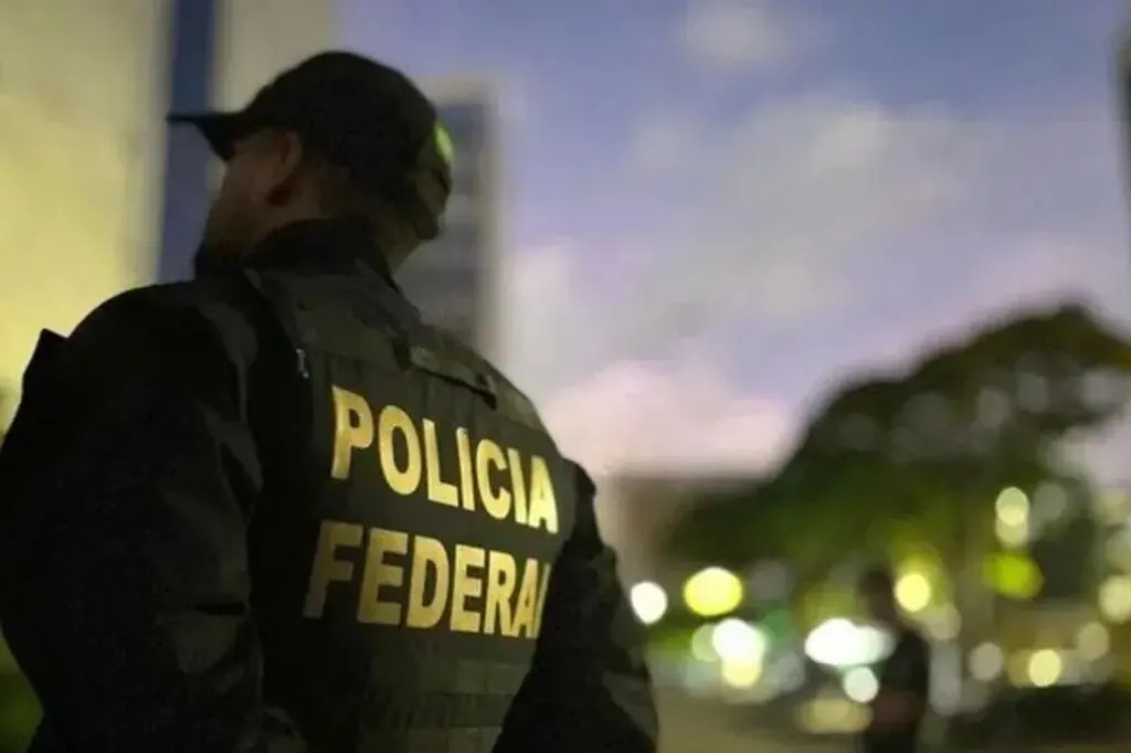 PF e CGU desarticulam esquema bilionário de fraudes no INSS com prisão do ex-presidente do órgão