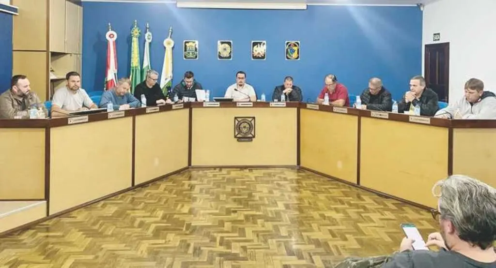 Aumento de salário de comissionados é polemica em Apiúna