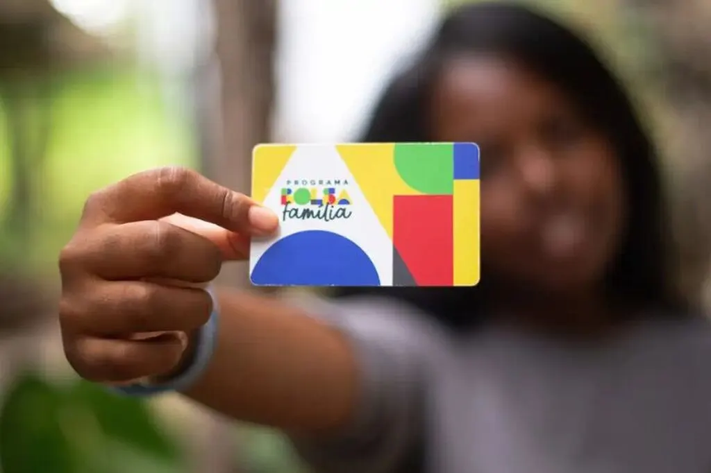 Caixa paga Bolsa Família de maio para NIS final 7
