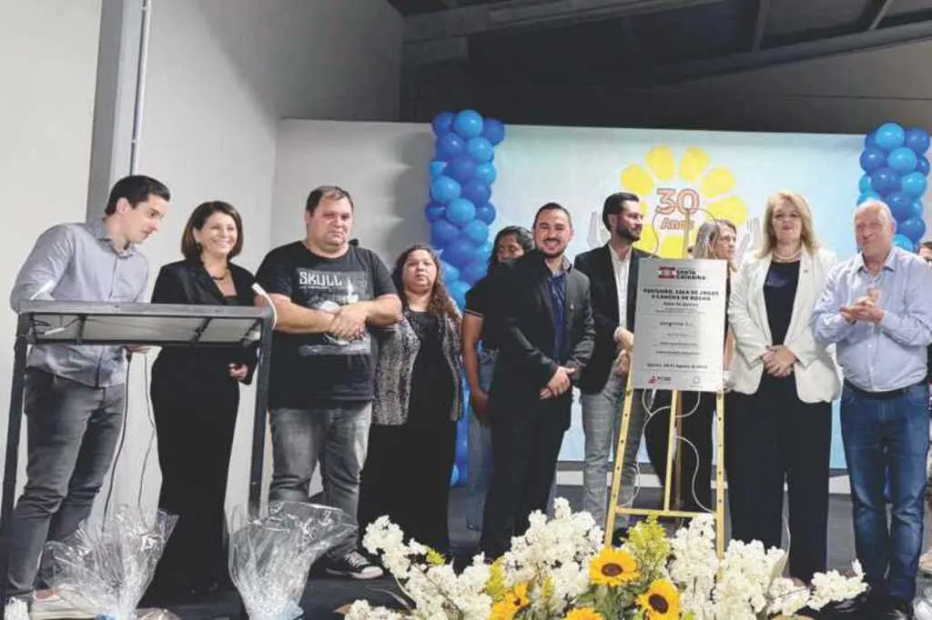 APAE de Apiúna celebra 30 anos de história com homenagens e inauguração de novos espaços
