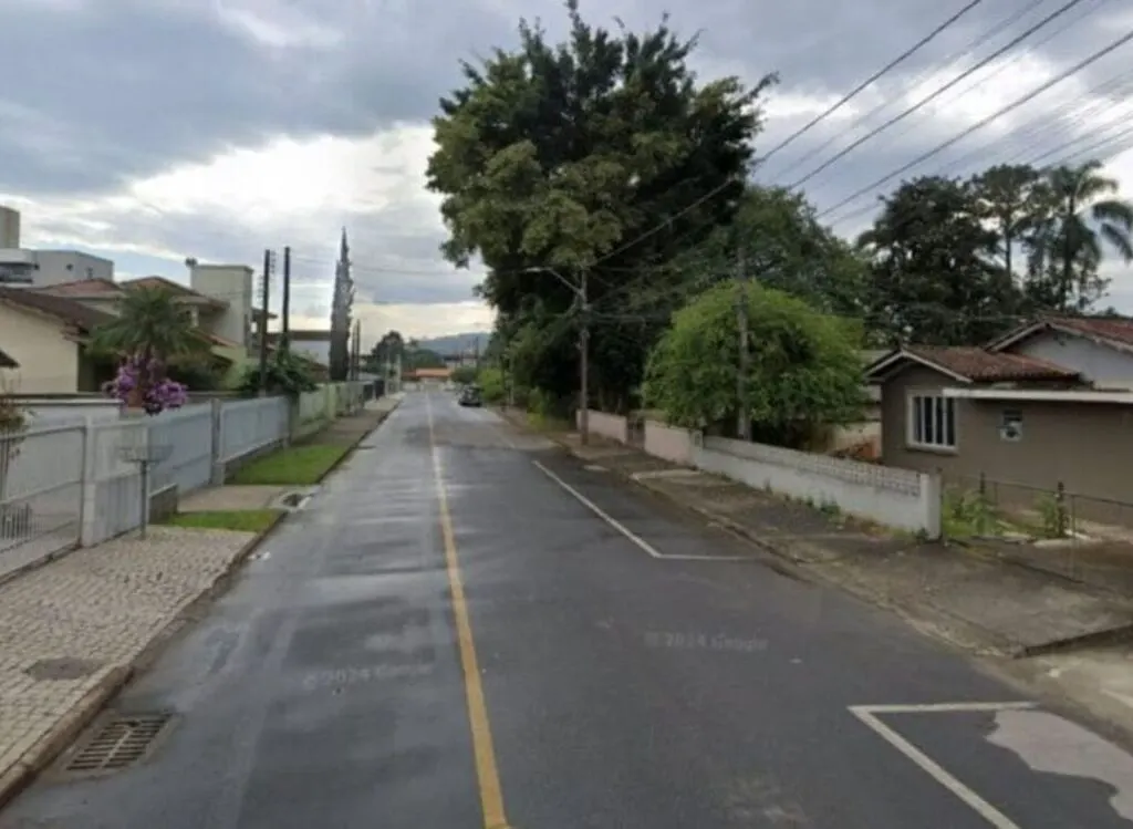 Casal é amarrado e torturado durante roubo em casa de Joinville